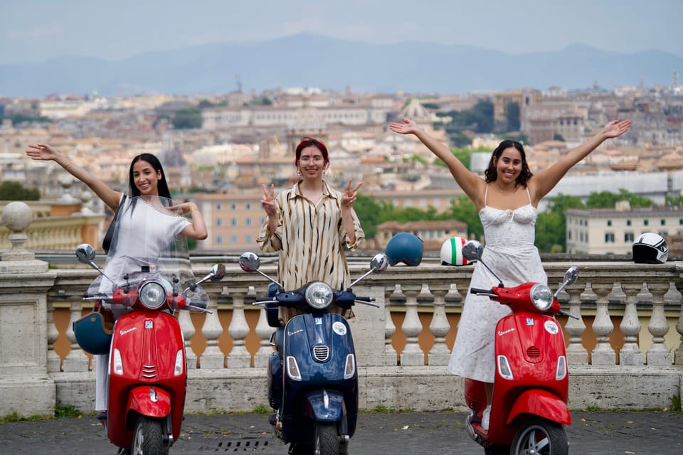 Authentic Rome Vespa Tour /See the Eternal City Like a Local - Photography support: phone shots, optional upgrades, and pro instincts