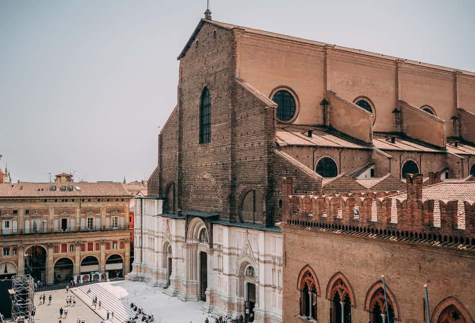 Bologna: Small-Group Tour with the Historic Archiginnasio - Teatro Anatomico: why this stop feels different