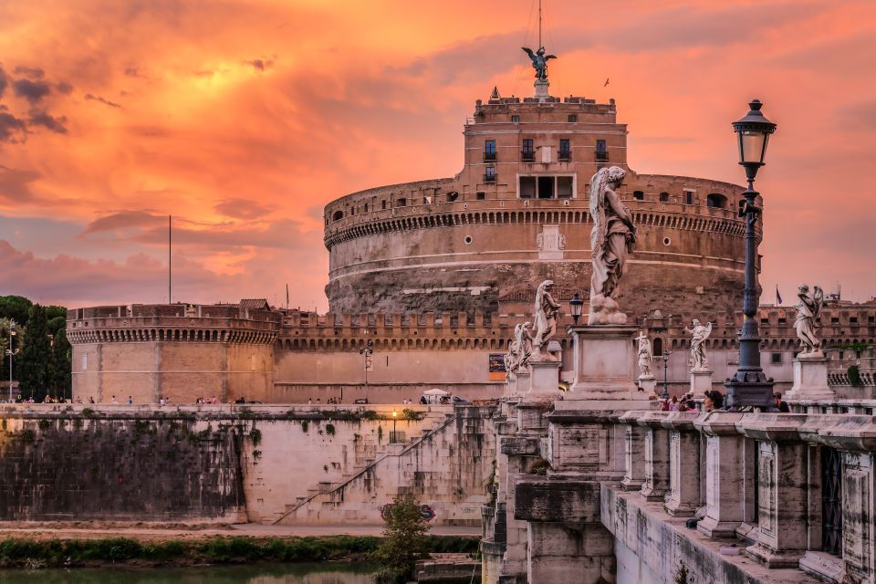Castel Sant'Angelo | The Tomb of Hadrian Private Guided Tour - Where this tour starts: the Tiber setting and Ponte Sant’Angelo’s mood