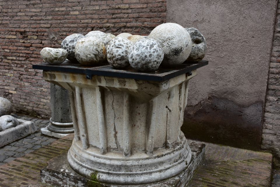Castel Sant'Angelo | The Tomb of Hadrian Private Guided Tour - The darker side: prison spaces, trapdoor access, and fear built into design