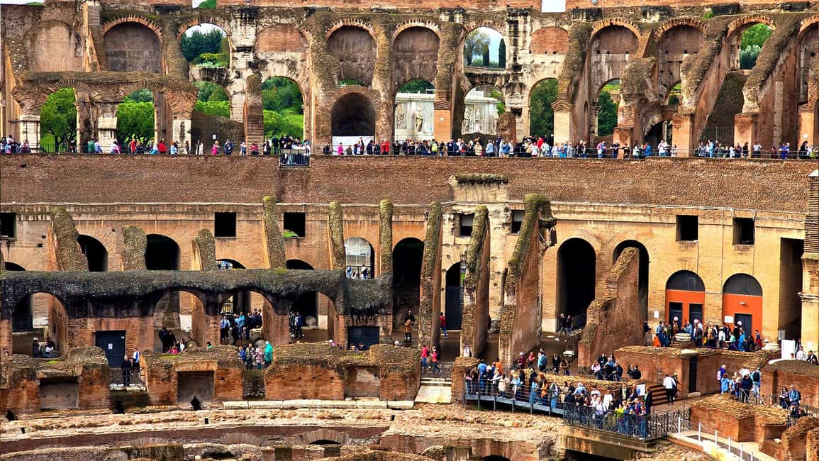 Colosseum Arena Tour, Palatine Hill and Roman Forum - Where the tour starts: Arch of Constantine and quick orientation