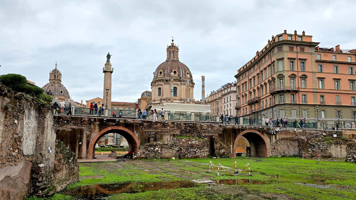Colosseum Arena Tour, Palatine Hill and Roman Forum - Roman Forum: markets, law courts, temples, and the speeches that shaped culture