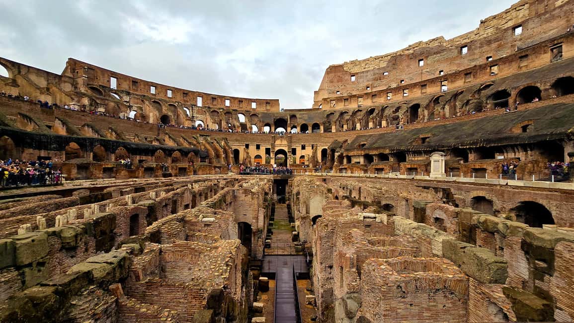 Colosseum Arena Tour, Palatine Hill and Roman Forum - Practical tips: what to bring, security reality, and crowd-proofing