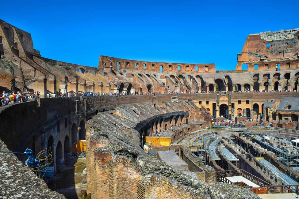 Colosseum Express Guided Tour - Meeting at Colosseo: find the office, then pass security