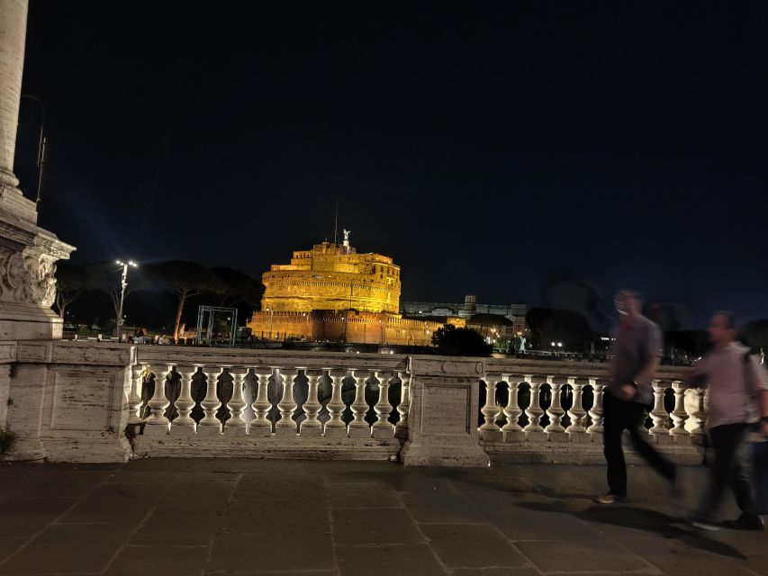 Elegant Rome by night tour and dinner in a local restaurant - Giardino degli Aranci (Orange Garden) for an easy, scenic break
