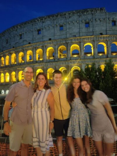 Elegant Rome by night tour and dinner in a local restaurant - Mercedes Van V-Class pickup and the first drive toward the magic hours
