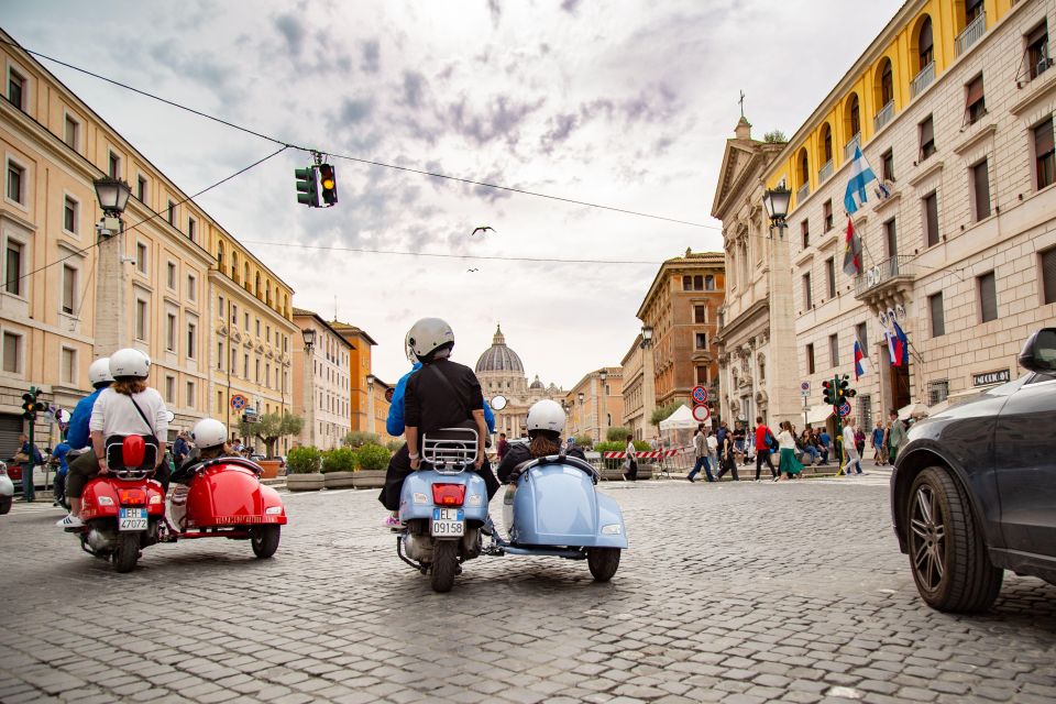 Evening Vespa Sidecar Tour with Gourmet Pizza Tasting - Colosseum at Night: The Finale With a Built-In Photo Moment