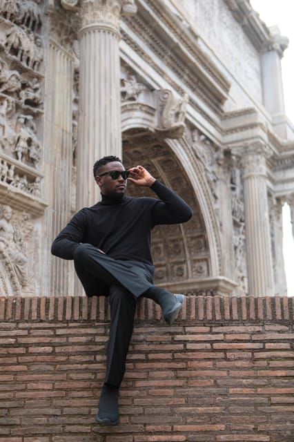 Expert Photographer of Rome with Guide - Meeting up near the Colosseum: start where the action is