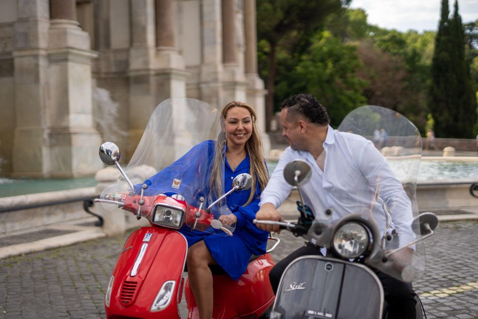 Explore city on Vespa with Professional Photographer - Who should book this Vespa with photographer