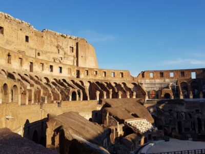 Explore Colosseum and Roman Forum with an Archaeologist - Meeting point and getting in fast (without losing your morning)
