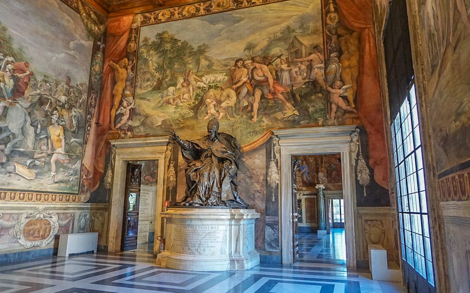 Forum, Colosseum Guided Tour and Capitoline Museum Ticket - Caravaggio and Michelangelo connections: why the art fits the ruins