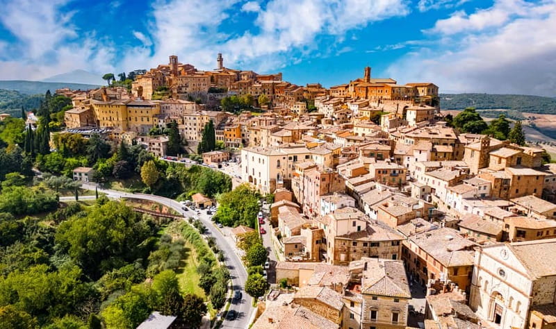 From Roma: Montepulciano and Montalcino, on the Wine Routes - Breaks on the bus: why the timing feels workable