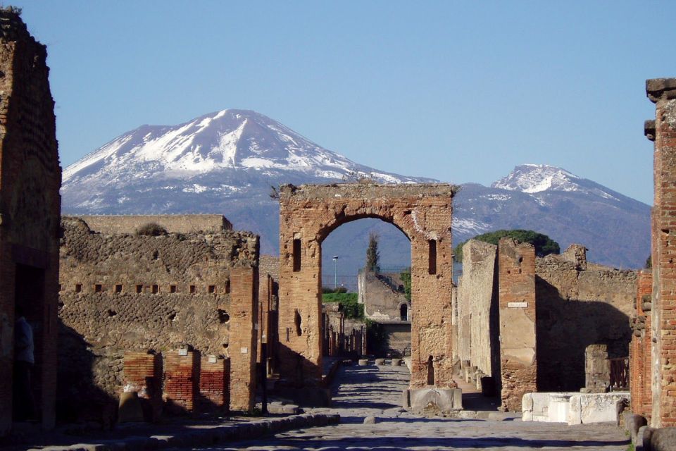From Rome: Amalfi Coast and Pompeii Tour - Small-Group Minivan from Rome: the comfort factor (and the curvy-road reality)