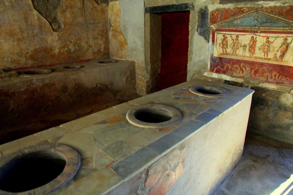 From Rome: Guided Tour to Pompeii with priority admission - Priority Admission at Pompeii: Where the Time Savings Go