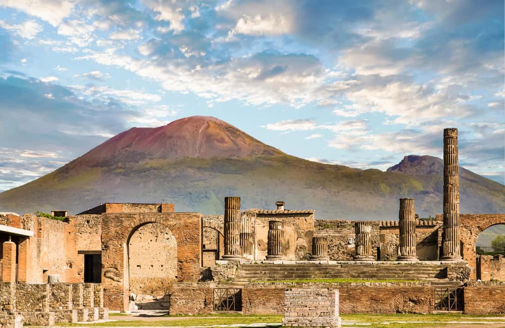 From Rome: Pompeii, Amalfi Coast and Positano Day Trip - Skip-the-line Pompeii with a live guide: what 1.5 hours can teach you