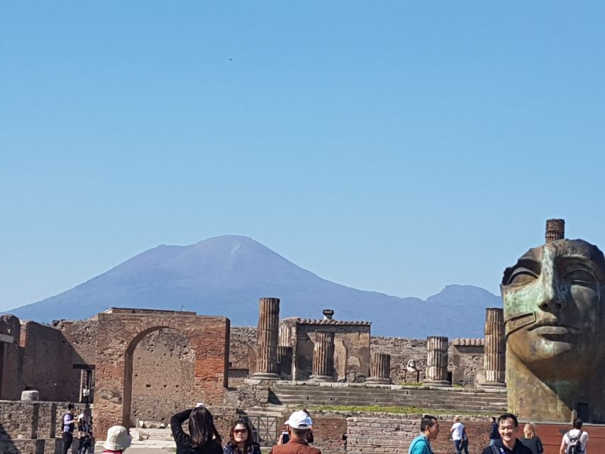 From Rome: Pompeii and Naples, Full Day Tour with Lunch - Naples city center with grit and guidance (not just random strolling)