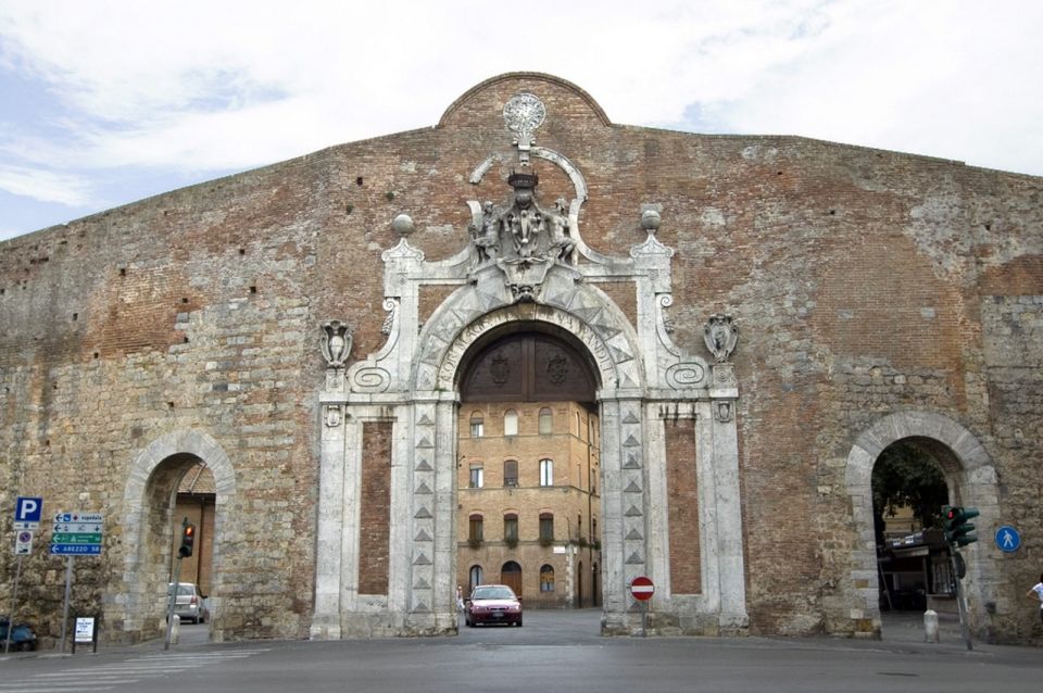 From Rome: Siena & San Gimignano Semiprivate Day Trip - Chianti Hills Winery Stop: Chianti Tasting and Local Appetizers