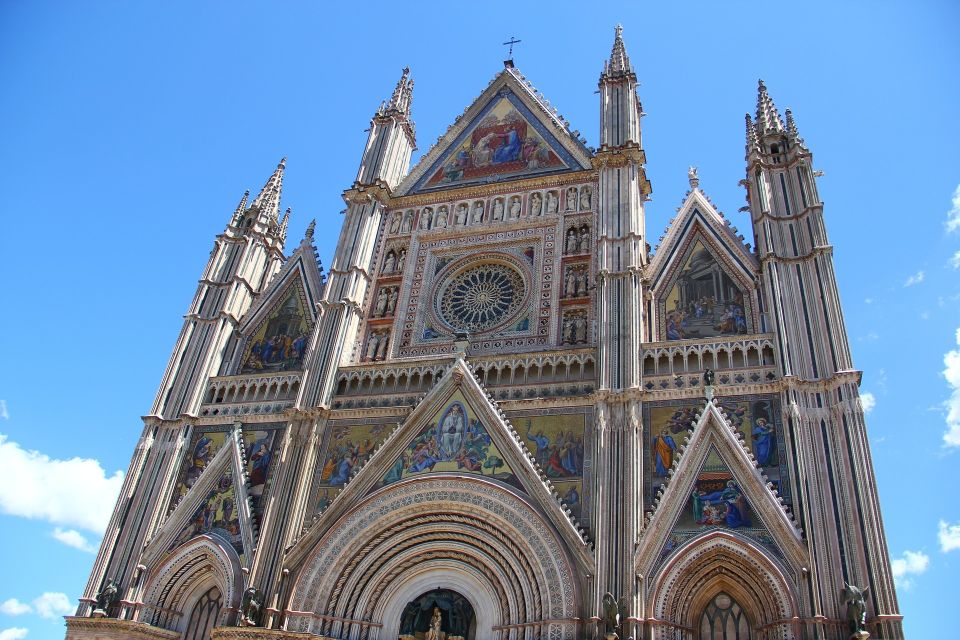 From Rome: Umbria, Assisi and Orvieto Day Tour - Road Trip Comfort: the A/C minivan and how the day is paced