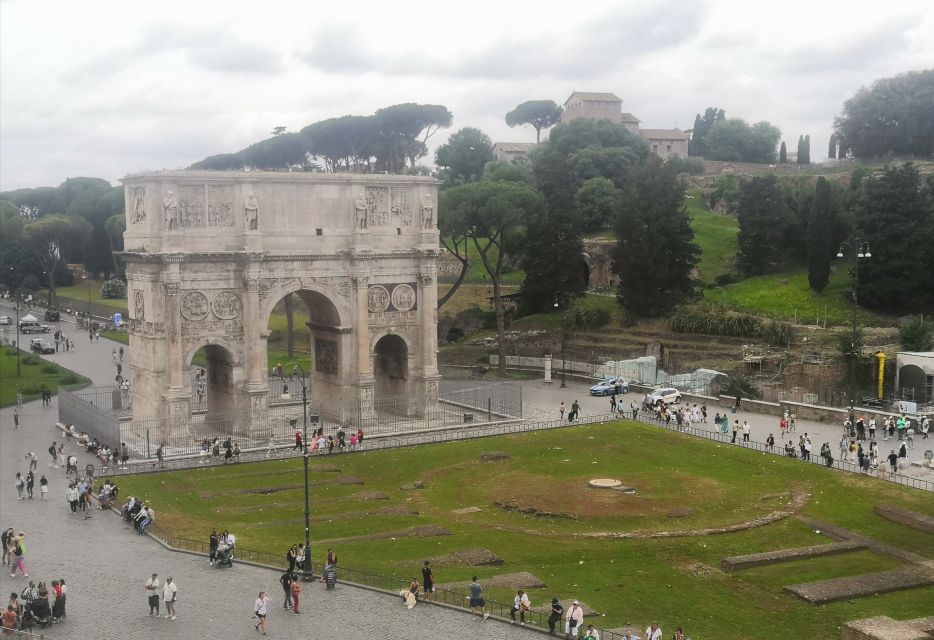 Guided tour of Roman Forum & Palatine Hill - Roman Forum (about 30 minutes): speeches, elections, and the Temple of Romulus