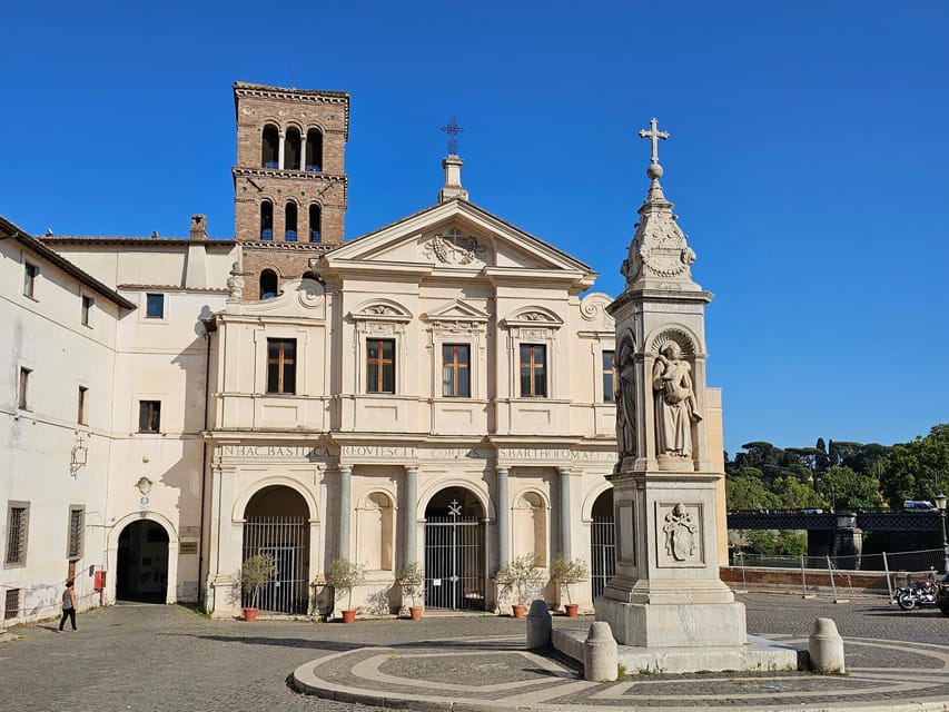 Hidden Gems of Rome Walking Tour - How the guide style changes the whole experience