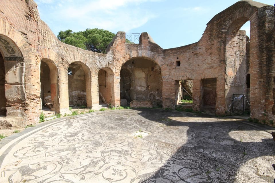 Ostia Antica: Hidden City Guided ENGLISH Tour with Transfer - Ostia Antica vs Pompeii: why this day trip makes sense