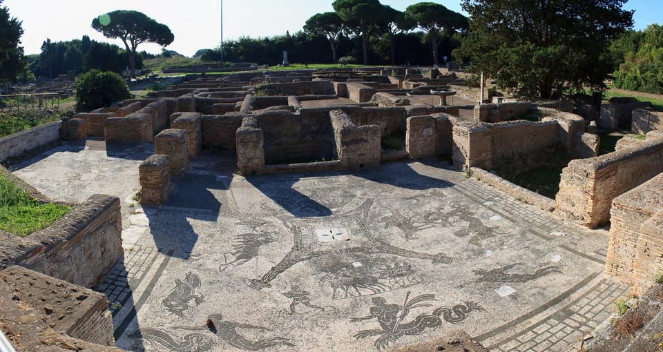 Ostia Antica: Small group tour from Rome - House of Diana: domestic life in a town built for work