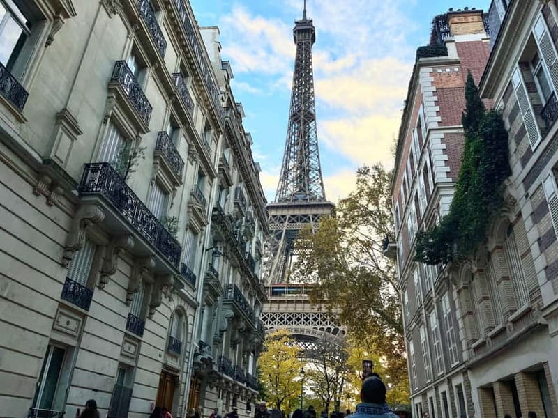 Paris: Eiffel Tower Summit or Second Floor Guided Tour - Why the Eiffel Tower guided access feels like good Paris value