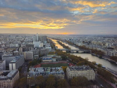 Paris: Eiffel Tower Summit or Second Floor Guided Tour - Meeting point at 1 Av. Elisée Reclus: how to avoid the morning scramble