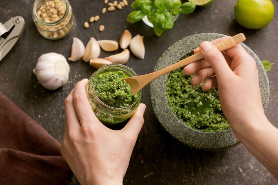 Pasta Cooking Class with Pesto Sauce Making in Rome Center - How the class actually runs in a small group (names, pacing, and support)