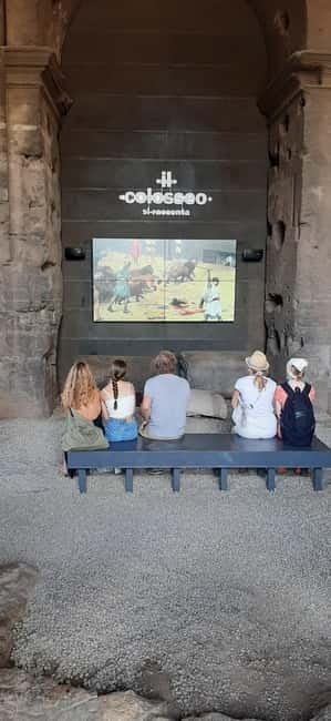 Private 1.5-Hour Family-Friendly Tour of the Colosseum - Stop 1 by the Arch of Constantine: Getting Your Bearings Before the Colosseum