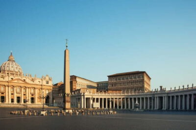 Private Vatican Tour with the option to visit St. Peter's - Where you start: meeting point and the timing that matters