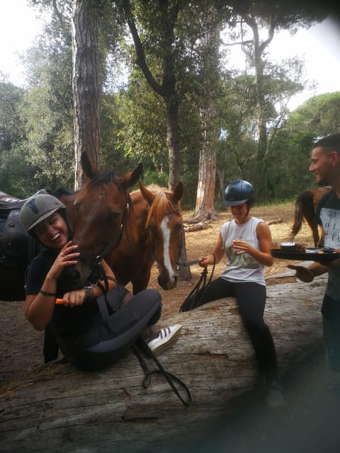 Ride in Rome with meal and wine included - Viale dei Romagnoli 756: meeting point, timing, and shuttle reality