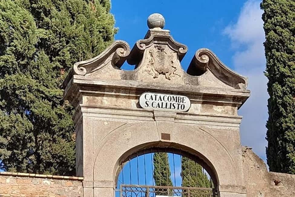 Roma: DELUXE Appian Way Bike Tour, Catacombs Visit & Lunch - St. Callixtus Catacombs: your underground reset