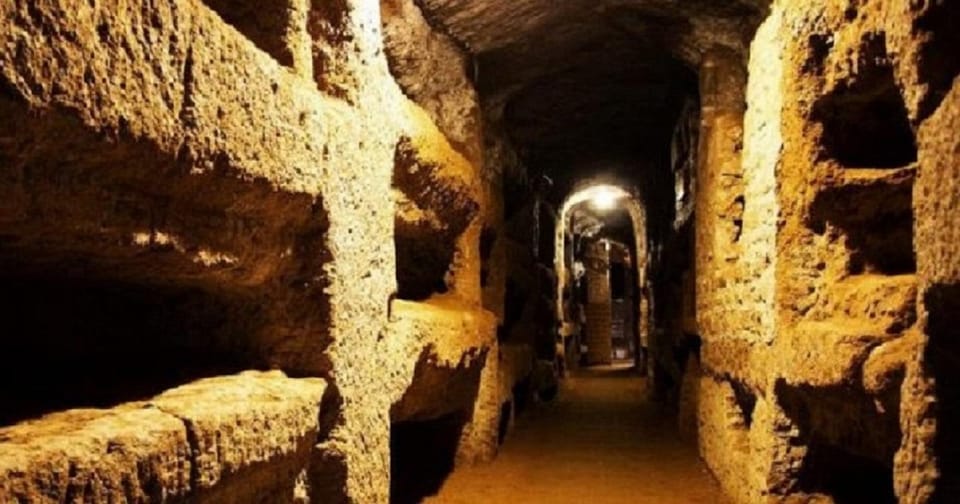 Roma: DELUXE Appian Way Bike Tour, Catacombs Visit & Lunch - Parco degli Acquedotti: aqueducts and views at human speed