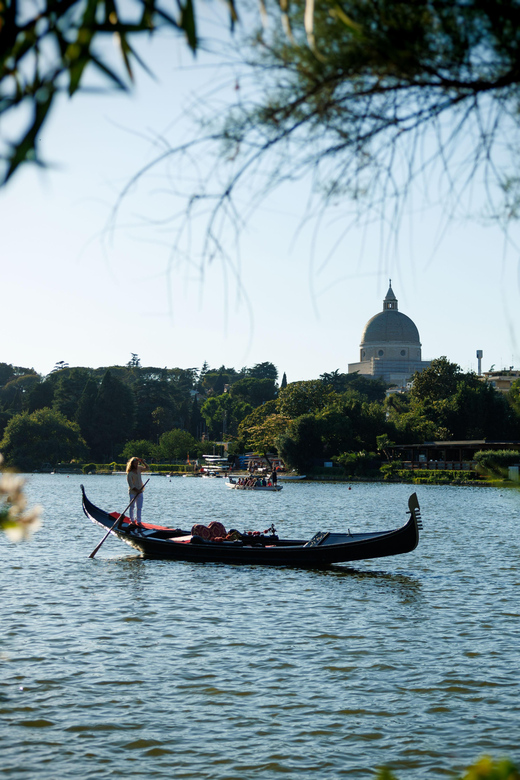Roma: The one and only Roma Gondola tours on the lake! - Finding La Barcheria at Laghetto dell’Eur (Viale Oceania) Without Stress
