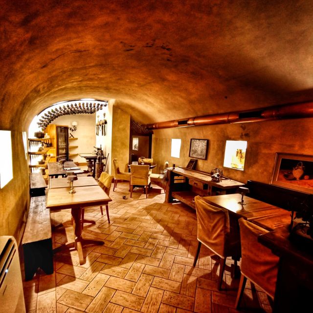 Roman Catacombs Guided Tour with Transfer - Which Catacombs You’ll Visit: San Calixtus, Domitilla, or San Sebastiano