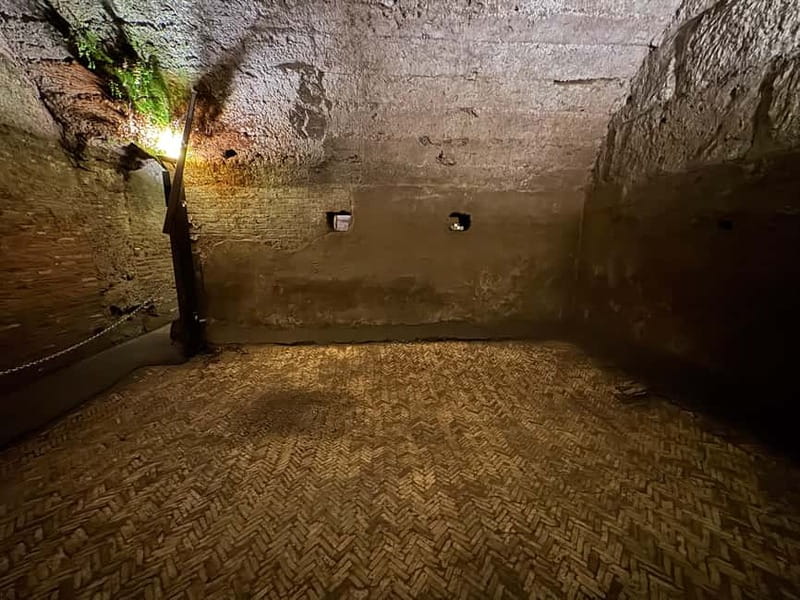 Rome: 2.5-Hour San Clemente & Underground Private Tour - How the guide and headsets shape your experience