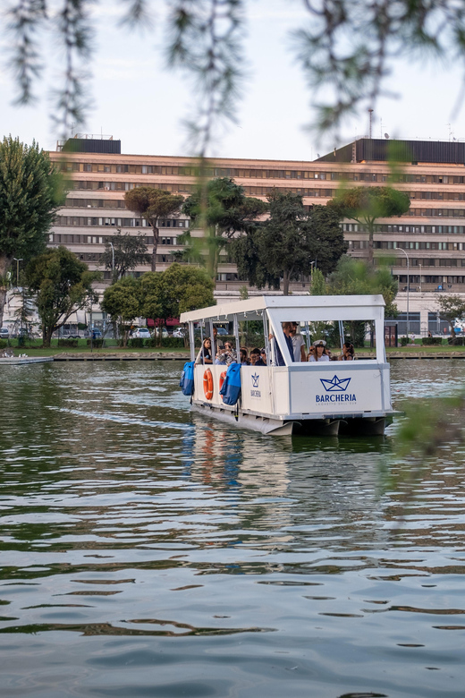 Rome: 30-minute boat tour to Laghetto dell'Eur - Turtles, swans, and ducks: wildlife viewing without the chaos