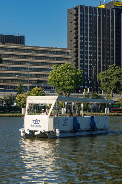 Rome: 30-minute boat tour to Laghetto dell'Eur - Meeting point 101: getting to Viale Oceania and Japan Walk fast