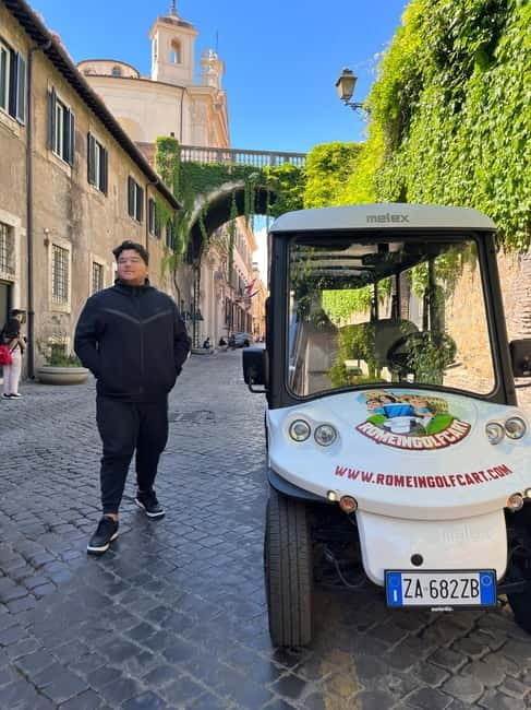 Rome: 4 hours Deluxe Golf cart Personalised Sightseeing tour - Accessibility and families: the practical reasons it’s a smart fit