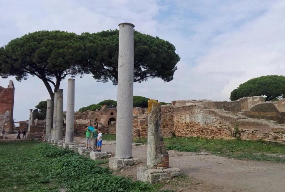 Rome: Ancient Ostia, Archeology and History, Half Day Tour - Decumanus Maximus: Rome’s main street, made walkable