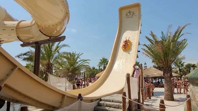 Rome: Aqua World, enjoy a summer of fun in the water park - Cinepiscina cinema pool: swim while the screen runs