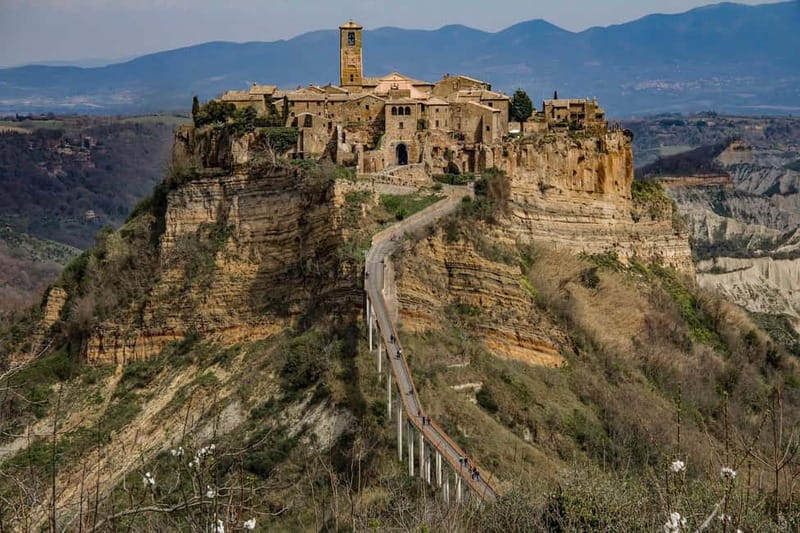 Rome: Assisi, Civita di Bagnoregio and Orvieto Day Tour - Orvieto on volcanic rock: cathedral views and short free time