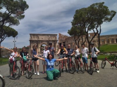 Rome at Night Bike Tour - Getting set up at Fat Tire Tours Rome (and why 15 minutes early helps)