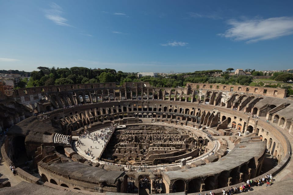 Rome: Audio guide of the Colosseum - Where to Start: Outside the Colosseum (Not at the Ticket Gate)