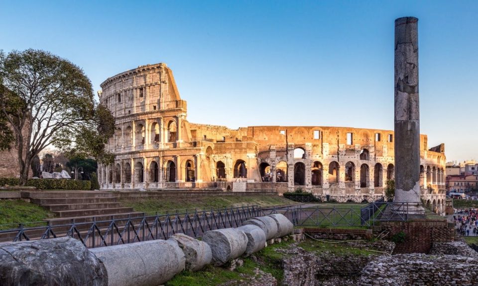 Rome: Best of Colosseum and Roman Forum Guided Tour - Small-group touring: why 16 people feels like the sweet spot