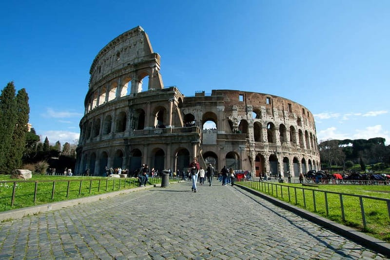 Rome Bike Rentals - Starting at Via dei Delfini, 35