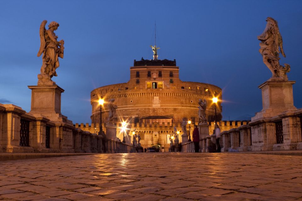 Rome By Night: Small Group E-Bike Tour - Small Group Dynamics: When Leo or Marco Personalizes the Night