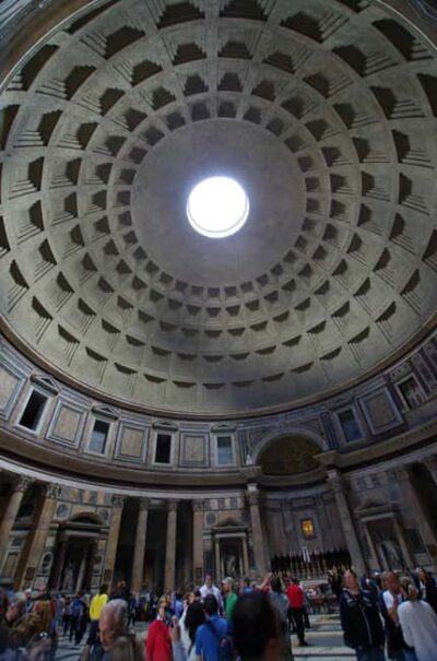 Rome: Capuchin Crypt to Pantheon Tour - Trevi Fountain: The quick stop that still feels like Rome