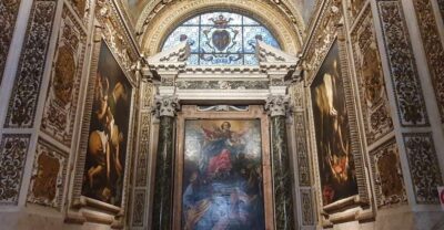 Rome: Caravaggio Guided Walking Tour - Meeting at Piazza del Popolo and finding The Voyager guide
